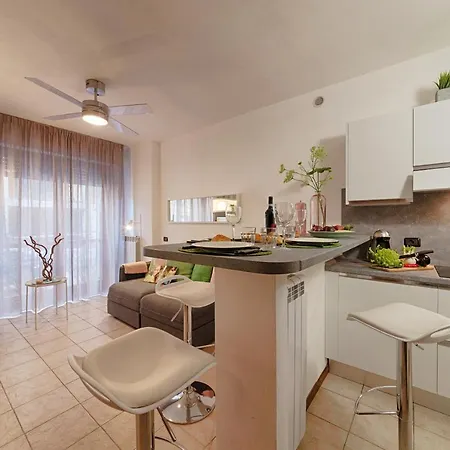 Apartment Camelia 02 *